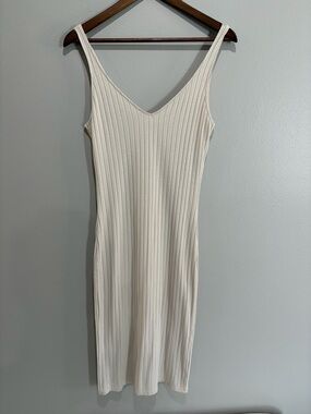 Zara Cream Ribbed V-Neck Sleeveless Midi Dress